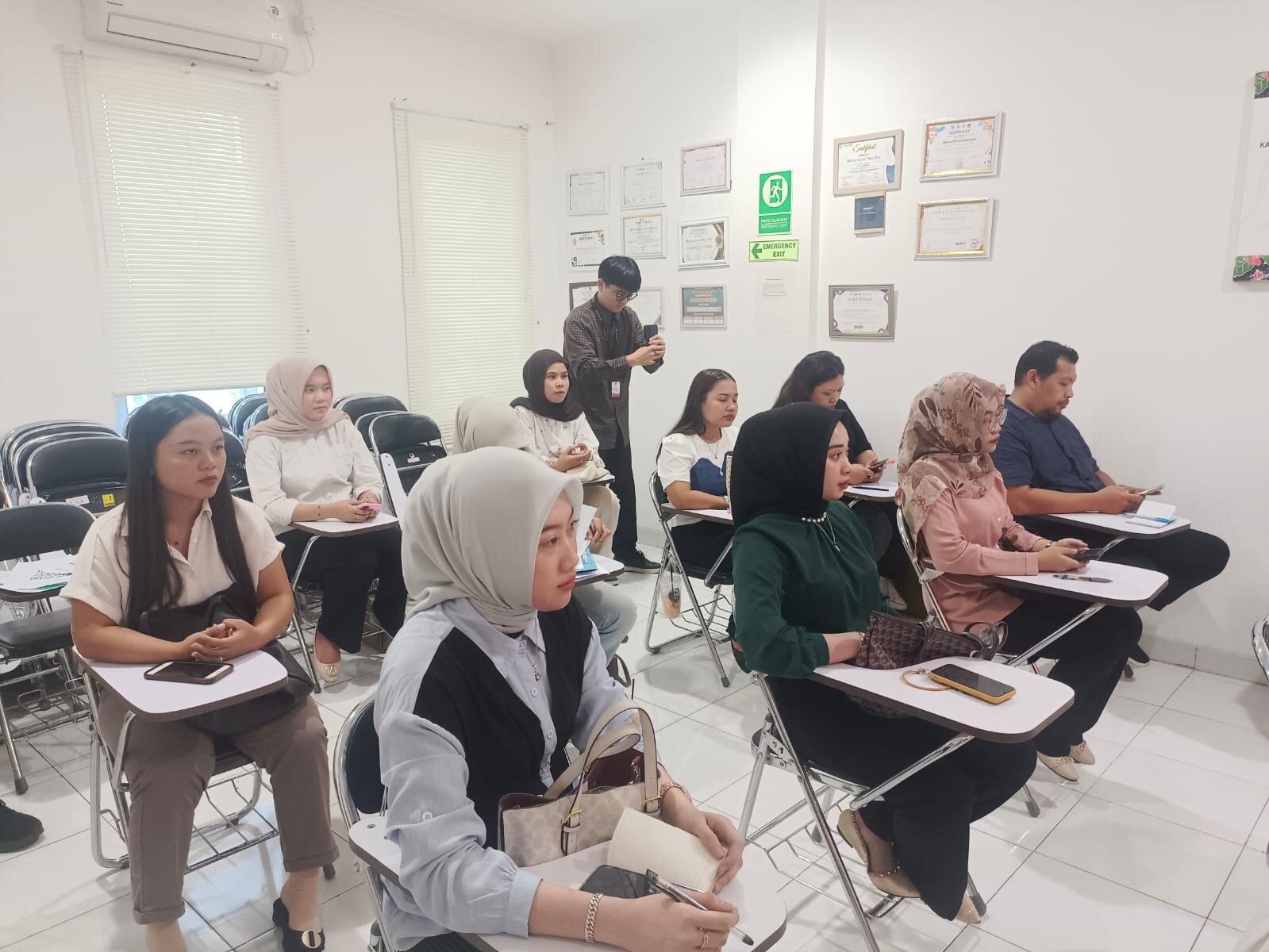 Dorong Literasi Investasi di Kalangan Akademisi, Mahasiswa Belajar Pasar Modal di BEI